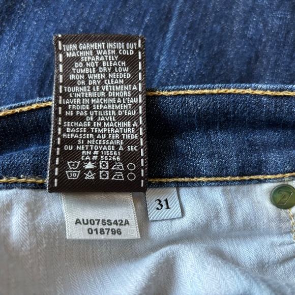 7 For All Mankind Bootcut Women's Denim Jeans in Dark Wash Size 31 - Picture 6 of 8